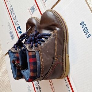 STONE CANYON BOYS BROWN BOOTS SIZE 1M